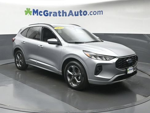 Used 2023 Ford Escape ST-Line Select w/ Tech Pack #1 AWD/4WD image 2