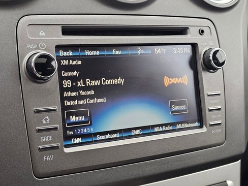 Used 2014 Chevrolet Captiva Sport LT w/ Convenience Package image 8