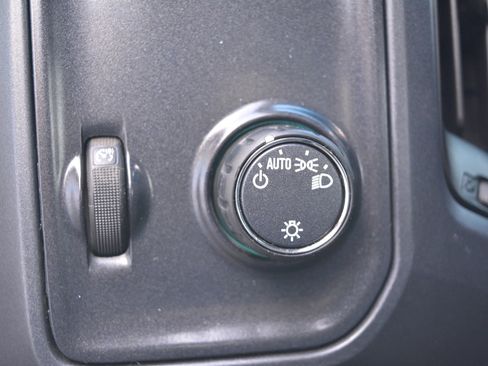 Used 2019 Chevrolet Silverado 1500 W/T image 25