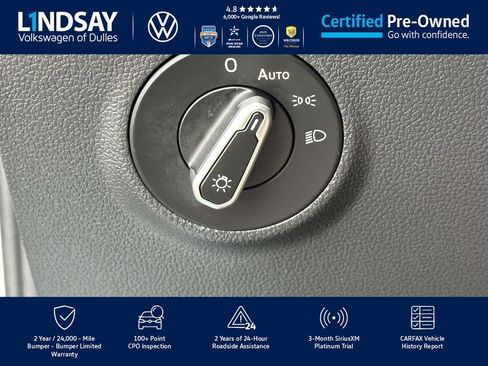 Certified 2025 Volkswagen Taos SE image 24