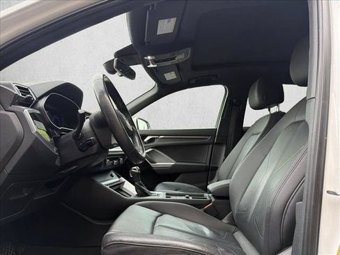 Used 2019 Audi Q3 2.0T Premium AWD/4WD image 12