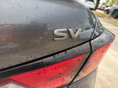 Used 2024 Nissan Altima 2.5 SV FWD image 10
