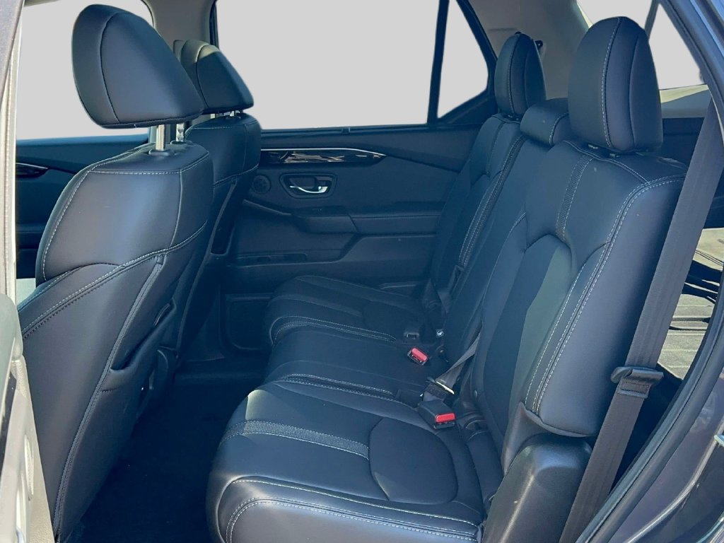 Used 2024 Honda Pilot Touring image 12