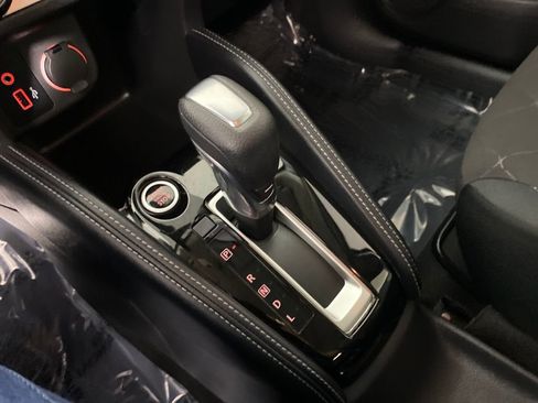 Used 2020 Nissan Kicks SV image 18