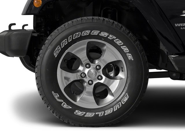 Used 2017 Jeep Wrangler Unlimited Sahara AWD/4WD image 14