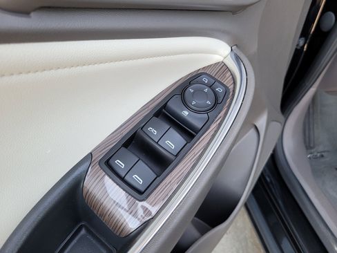 Used 2024 Chevrolet Malibu LT FWD image 27