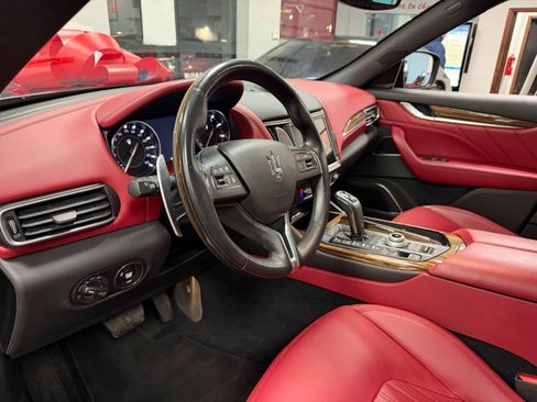 Used 2022 Maserati Levante GT image 27