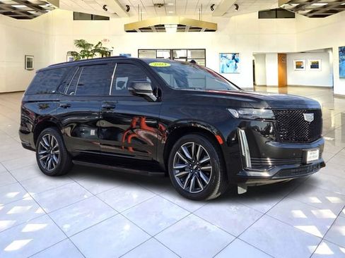 Used 2021 Cadillac Escalade Sport Platinum w/ Heavy-Duty Trailer Package AWD/4WD image 3