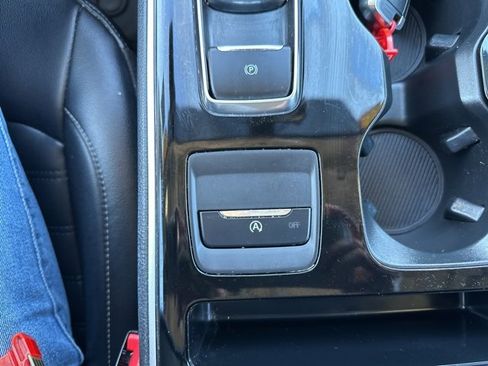 Certified 2020 Ford Edge SEL w/ Convenience Package image 31