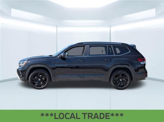 Used 2022 Volkswagen Atlas SE w/ Black Wheel Package FWD video 2