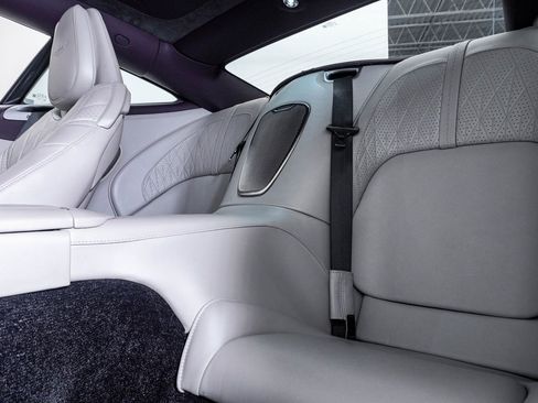 Used 2024 Aston Martin DB12 Coupe image 23