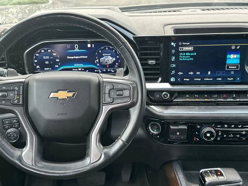 Used 2023 Chevrolet Silverado 1500 High Country w/ High Country Premium Package image 16