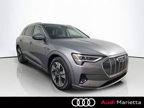 Used 2022 Audi e-tron Premium image 1
