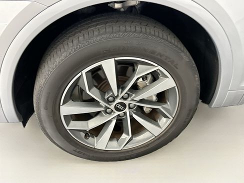 Used 2023 Audi Q5 2.0T Premium Plus w/ Premium Plus Package AWD/4WD image 11