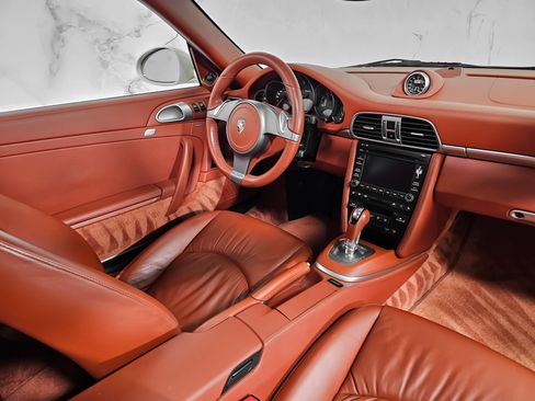 Used 2010 Porsche 911 GT3 RS image 28