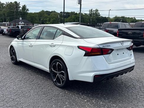 Used 2023 Nissan Altima 2.5 SR AWD/4WD image 5