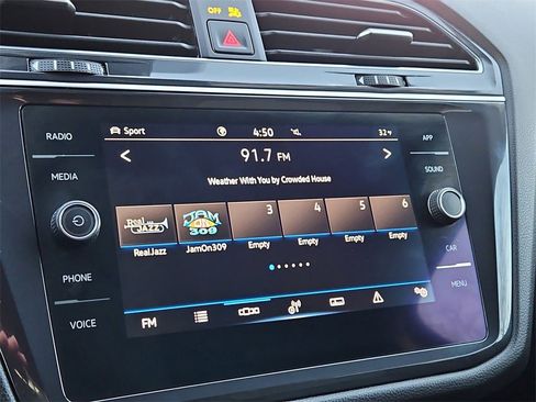 Used 2022 Volkswagen Tiguan SE image 26