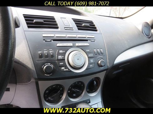 Used 2010 MAZDA MAZDA3 i Touring image 11