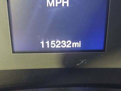 Used 2018 Jeep Renegade Sport w/ Power & Air Group image 16