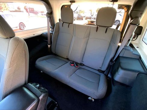 Used 2024 Jeep Wrangler Sport S image 21