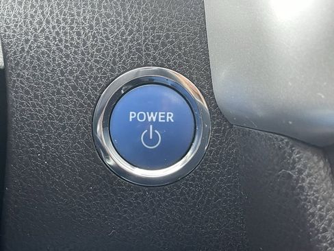 Used 2019 Toyota Highlander XLE image 36