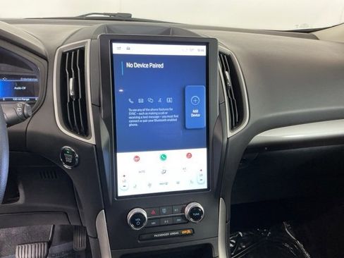 Used 2024 Ford Edge SEL image 18