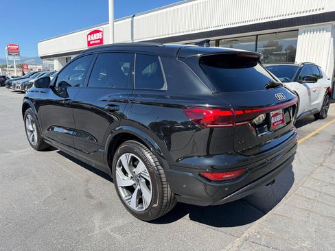 Used 2025 Audi Q6 e-tron Premium Plus w/ Premium Plus AWD/4WD image 8