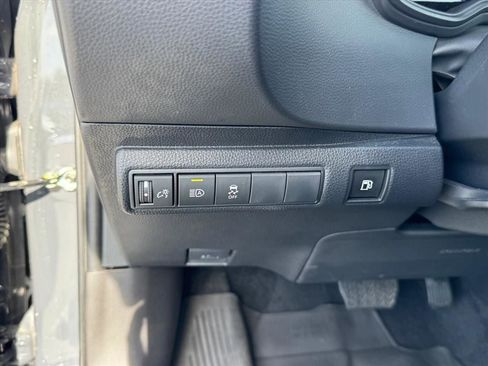 Certified 2025 Toyota Corolla SE w/ SE Premium Package image 23