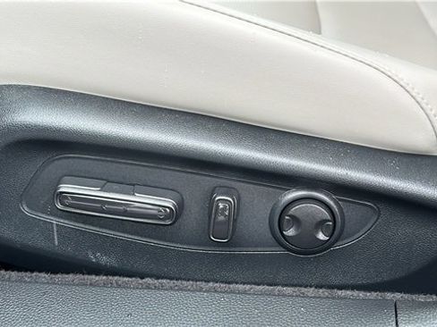 Used 2025 Honda Accord EX-L image 11