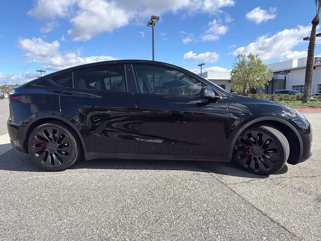 Used 2023 Tesla Model Y Performance AWD/4WD image 6