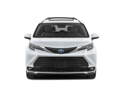 New 2026 Toyota Sienna XLE FWD image 8
