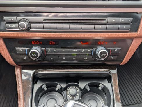 Used 2013 BMW 528i Sedan image 33