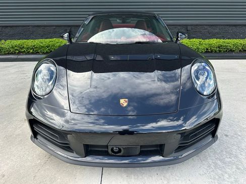 Certified 2025 Porsche 911 Carrera RWD image 8