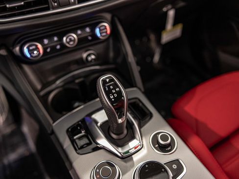 New 2025 Alfa Romeo Stelvio Sprint image 30