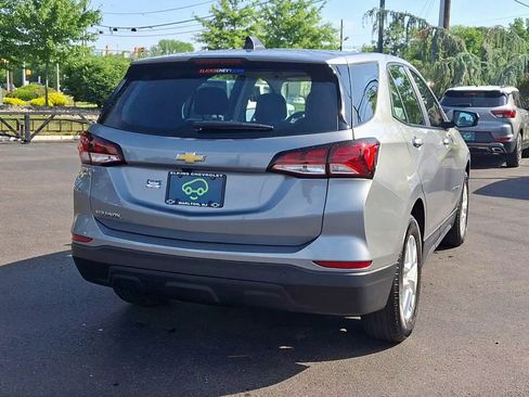 Certified 2023 Chevrolet Equinox LS FWD image 2