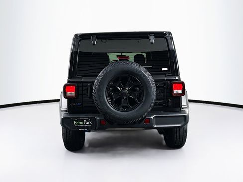 Used 2023 Jeep Wrangler Unlimited w/ Sun & Screen Package AWD/4WD image 7