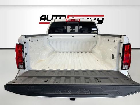 Used 2026 Chevrolet Colorado Trail Boss AWD/4WD image 27
