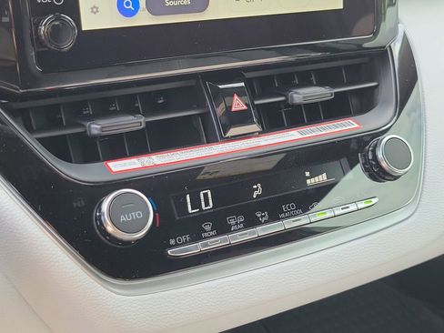 New 2026 Toyota Corolla SE FWD image 25