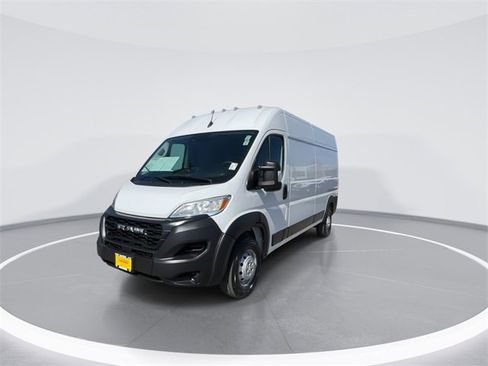 Used 2023 RAM ProMaster 2500 image 4