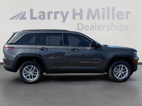 New 2026 Jeep Grand Cherokee Laredo X AWD/4WD image 7