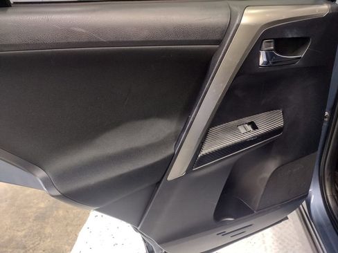 Used 2014 Toyota RAV4 XLE AWD/4WD image 23