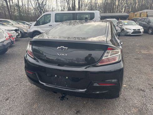 Used 2017 Chevrolet Volt LT w/ Comfort Package image 8