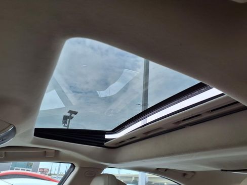 Used 2014 Maserati Ghibli Base image 5