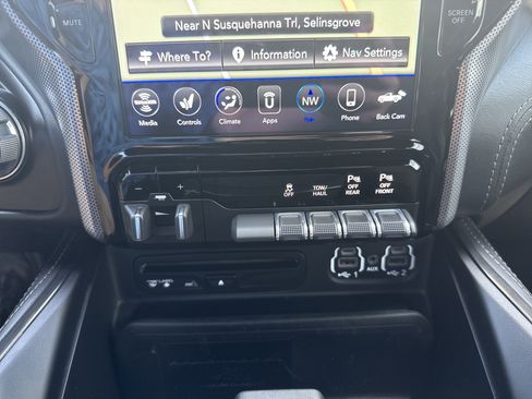 Used 2019 RAM 2500 Limited AWD/4WD image 28