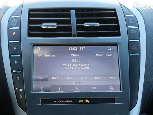 Used 2019 Lincoln MKZ Premiere image 20