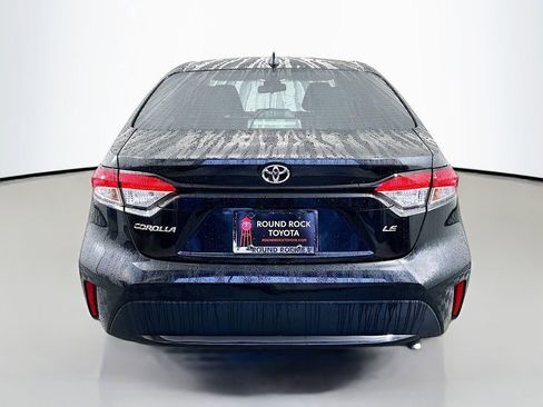 Used 2022 Toyota Corolla LE image 6
