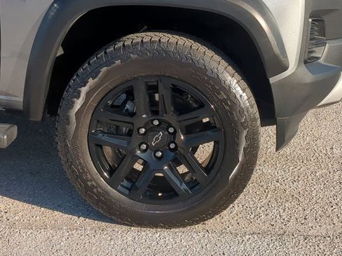 Used 2024 Chevrolet Colorado Trail Boss w/ Advanced Trailering Package image 10
