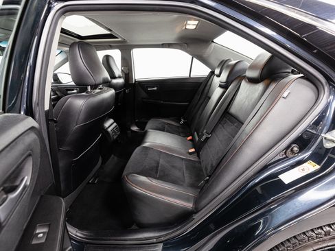 Used 2017 Toyota Camry XSE w/ Moonroof Package image 6