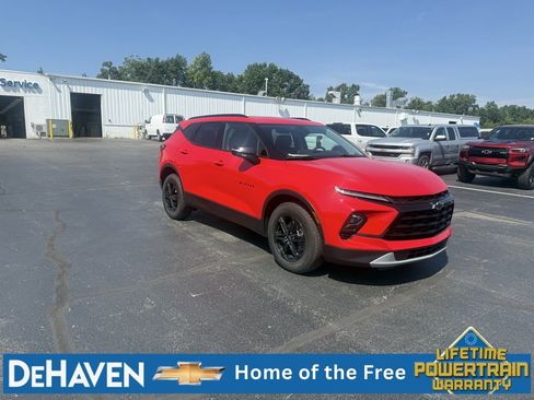 Used 2024 Chevrolet Blazer LT w/ Sound & Technology Package AWD/4WD image 8