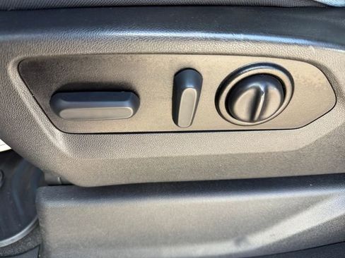 Used 2022 Chevrolet Silverado 1500 Custom Trail Boss w/ LPO, Dark Essentials Package image 16